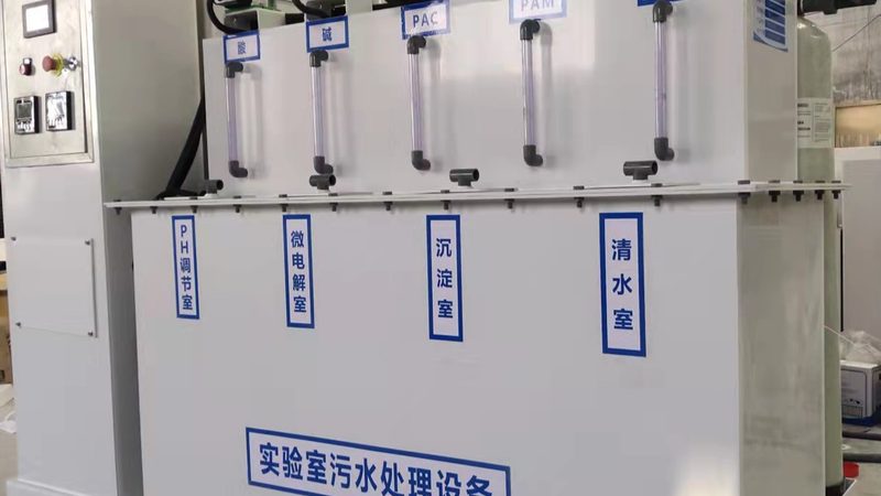 油烟净化器：2025年价格背后的技术考量**